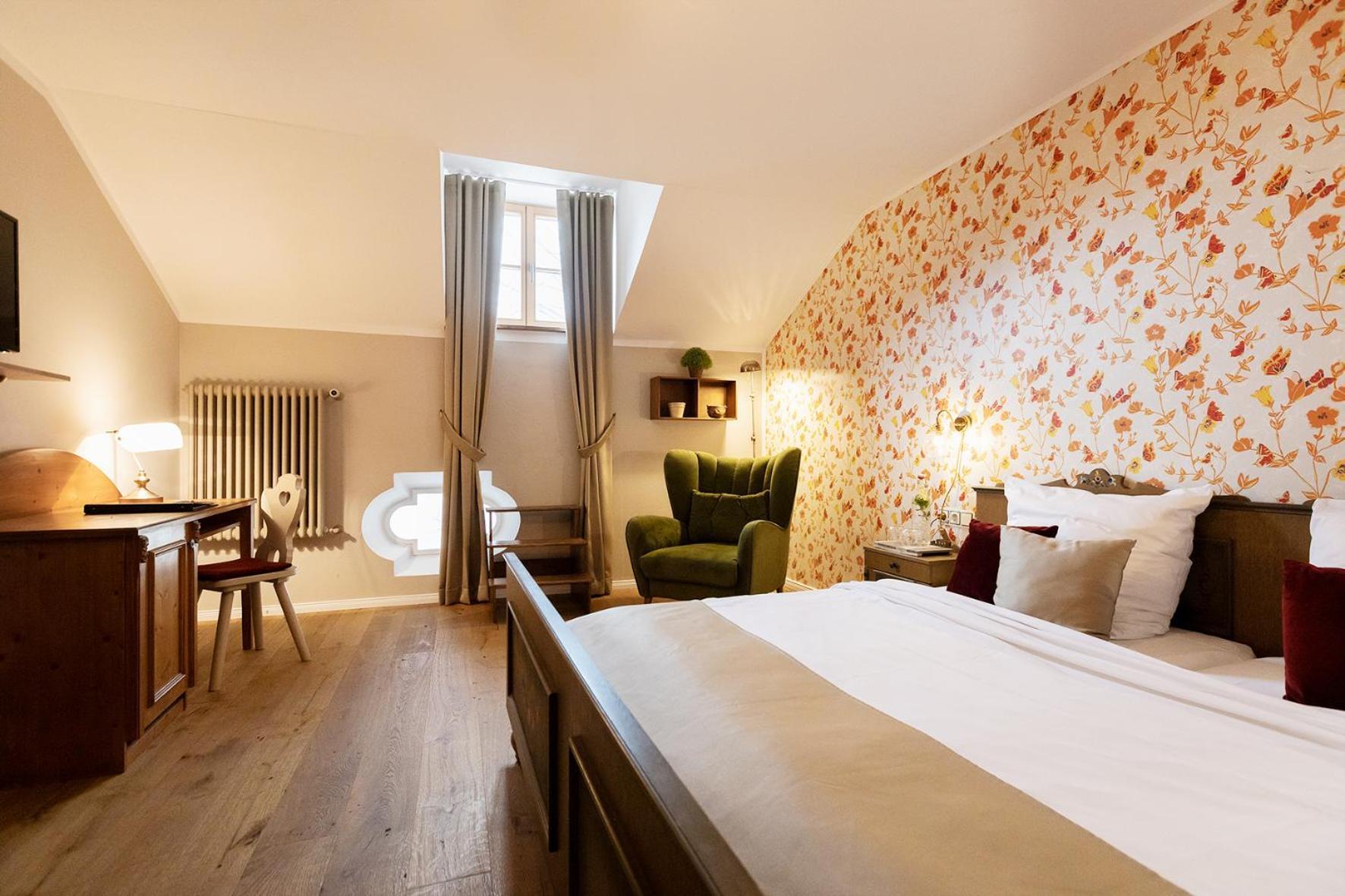 Standard Double Room,1669008591:JPEG